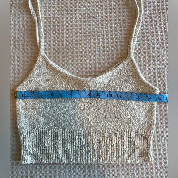 Le Lis Cream Knit Cropped Tank Top Size Large - Picture 5 of 7
